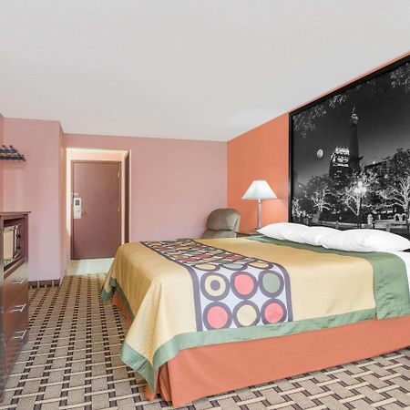 Super 8 By Wyndham Shelbyville Eksteriør bilde