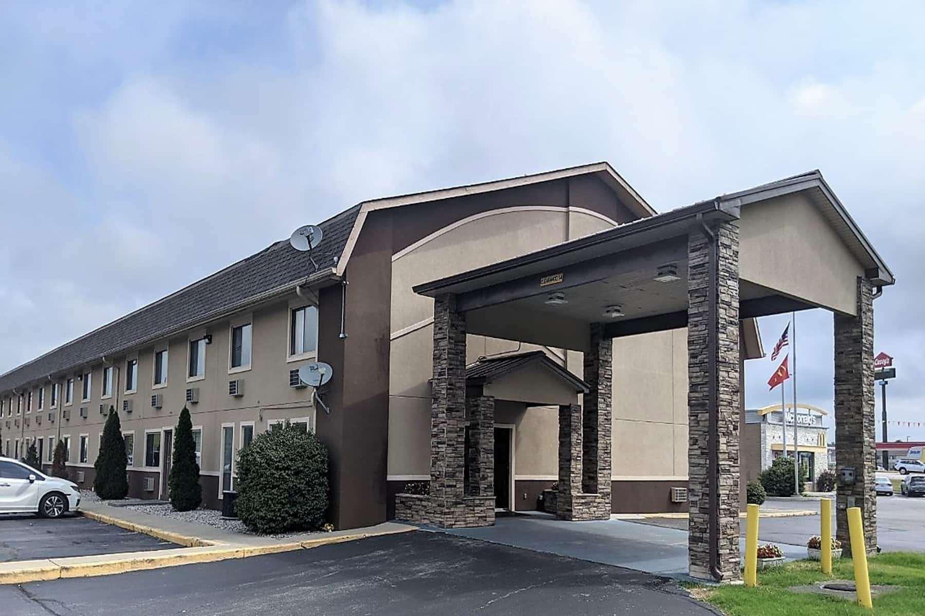 Super 8 By Wyndham Shelbyville Eksteriør bilde
