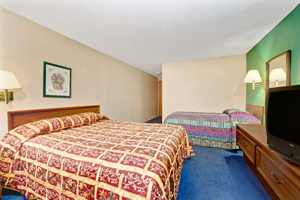 Super 8 By Wyndham Shelbyville Rom bilde