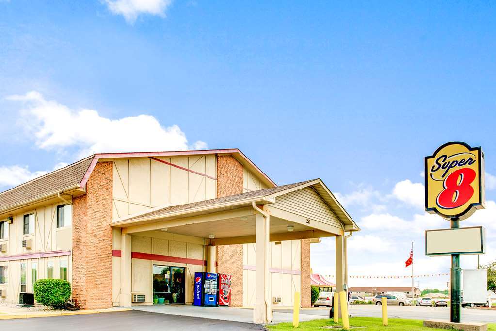 Super 8 By Wyndham Shelbyville Eksteriør bilde